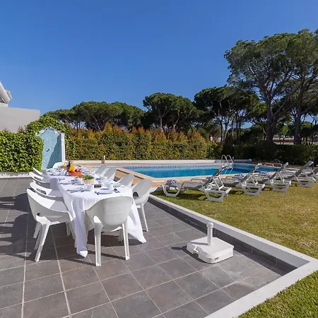 Fineli Hébergement de vacances *