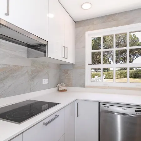 Fineli Hébergement de vacances *